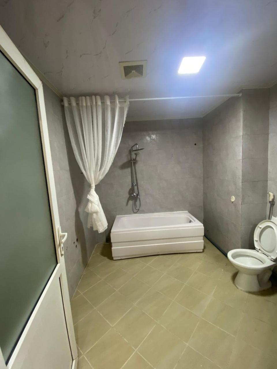 Luxe Paradise Residence 51 Ton Duc Thang Hanoi Eksteriør billede